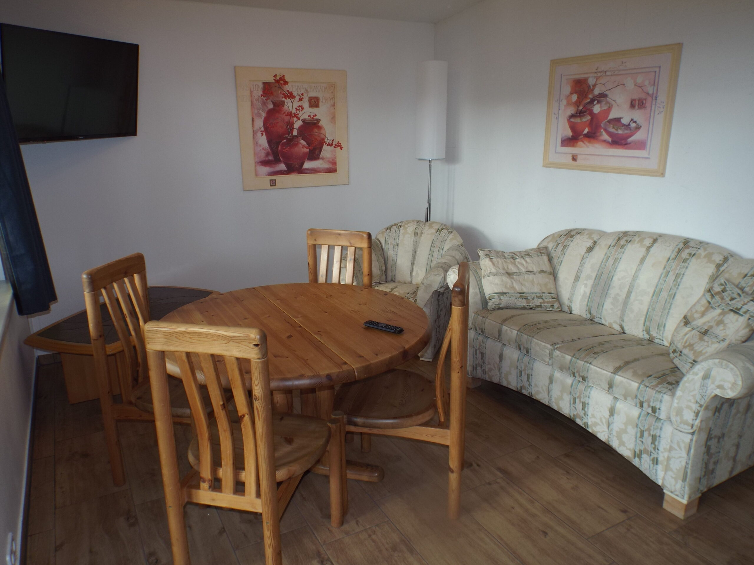 Double-Bungalow bis 4 Pers. (ebenerdig, 2SZ) Double-Bungalow bis 4 Pers. (ebenerdig, 2SZ)