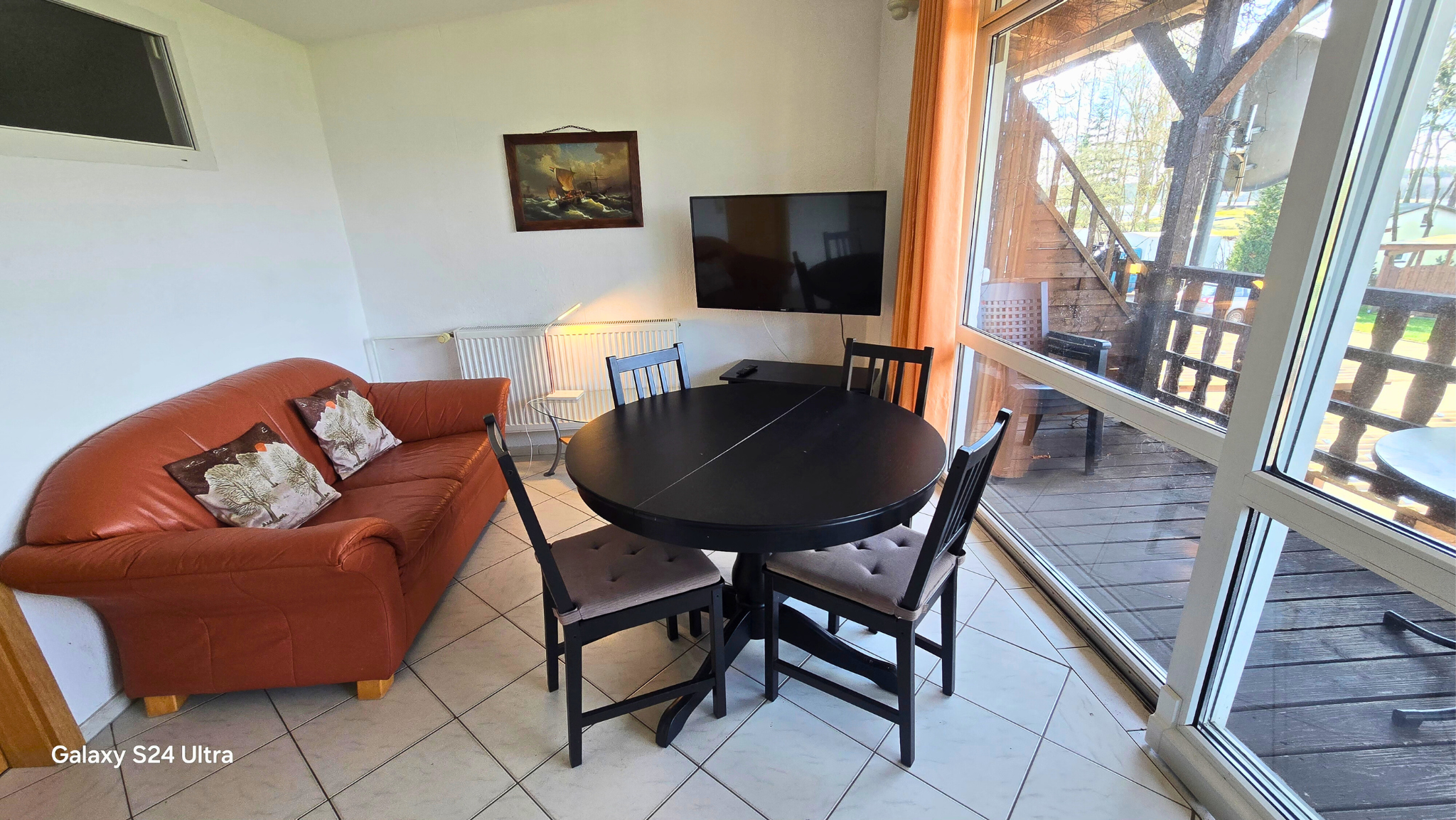 Ferienwohnung bis 6 Pers. (Obergeschoss, 2 SZ) Ferienwohnung bis 6 Pers. (Obergeschoss, 2 SZ)